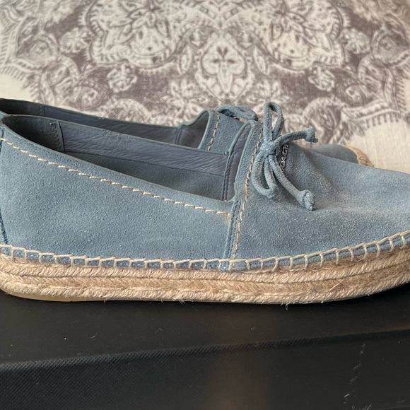 Beautiful Blue suede espadrilles/worn only once look brand new - Picture 2 of 6